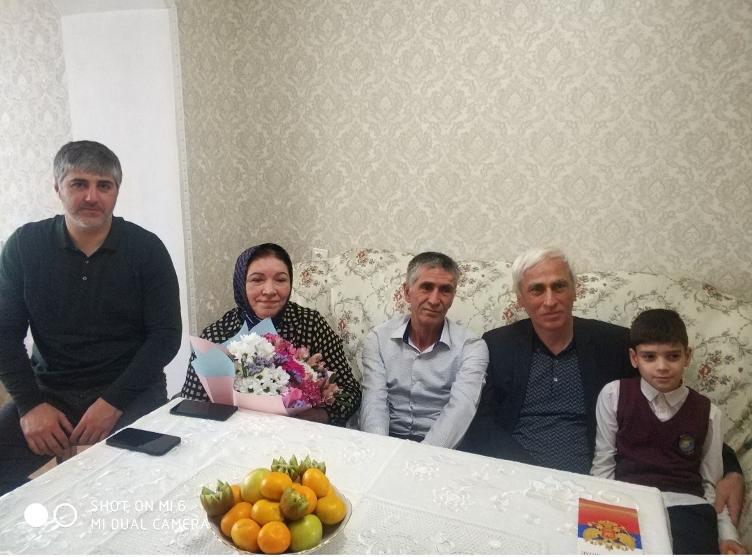 Посетили семью Героя России Энвера Набиева